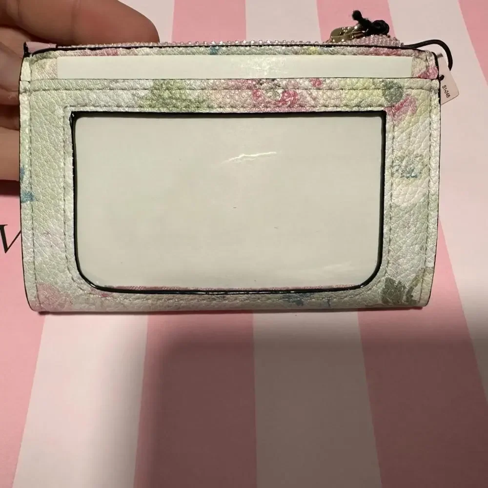 Victoria's Secret Limited Edition Butterfly Card Case Keychain - Picture 4 of 4